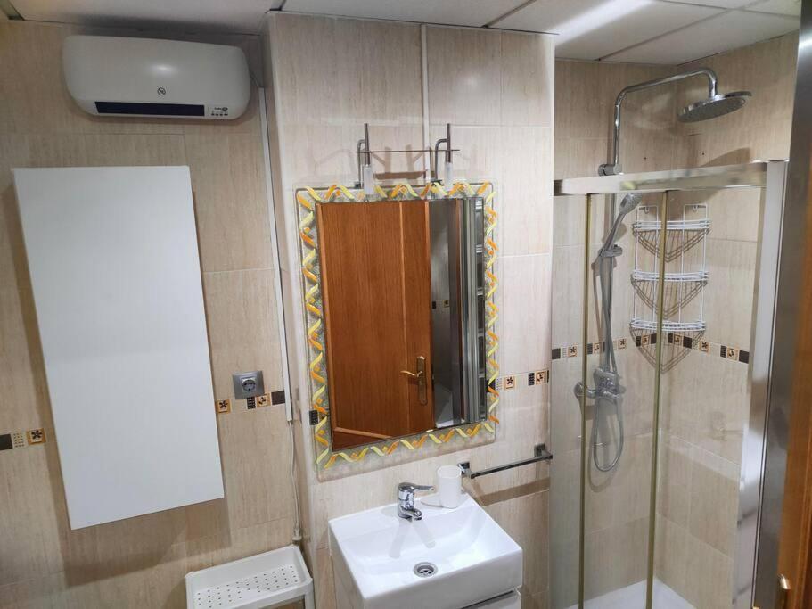 Piso Acogedor En Malaga Apartment Exterior photo